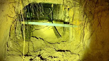 Belarus'tan kazılan tünelle Polonya'ya geçtiler