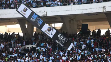 Messi coşkusu öfkeye dönüştü, kısa ziyaret sonrası sandalyeler havada uçuştu 