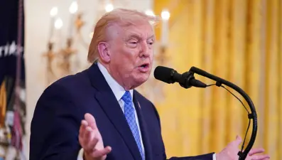 ABD Adalet Bakanlığı'nda Epstein dosyaları mesajı. "Trump'a ait tüm materyaller yayınlanacak"