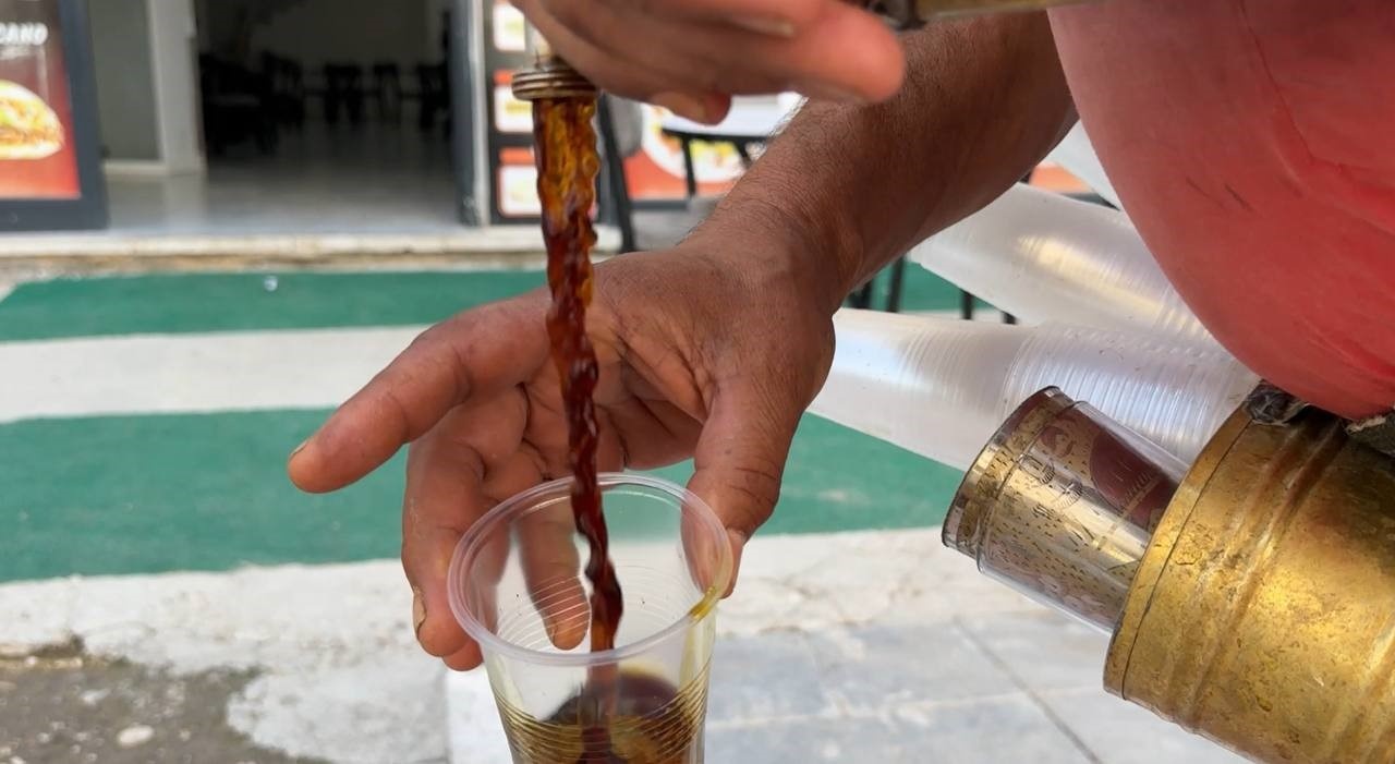 2 bardak tüketmek 20 bardak suya bedel. 40 derece sıcakta vücut ısısını anında dengeliyor