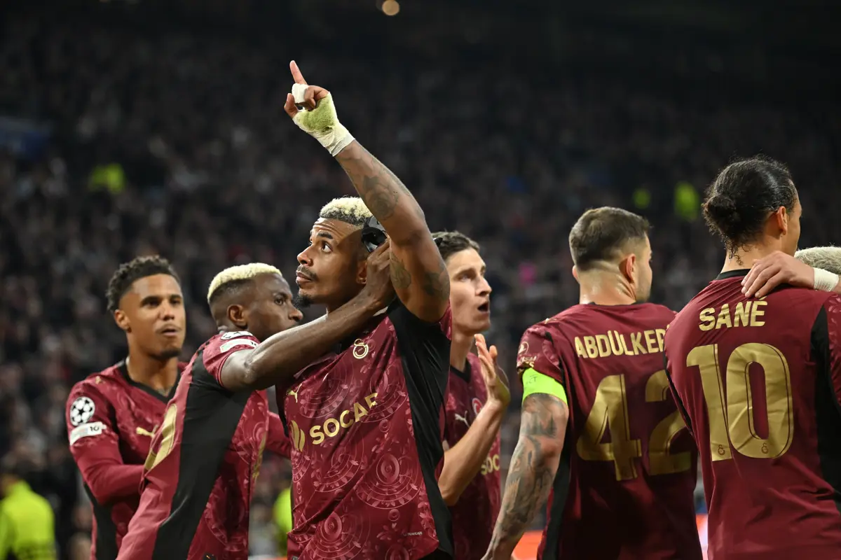 Galatasaray'dan Türk futbol tarihinde bir ilk: Ajax'ı şoke etti, yapılmayanı yaptı