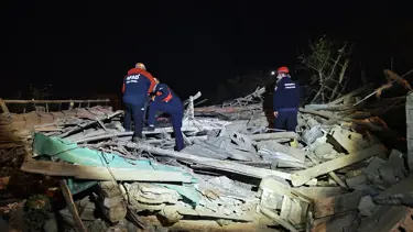 Çorum'da iki katlı metruk bina çöktü