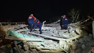 Çorum'da iki katlı metruk bina çöktü