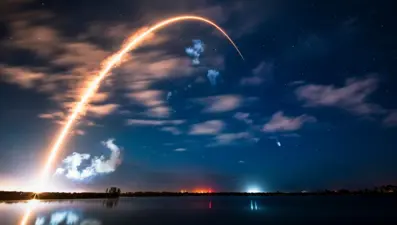 Starlink uydusu patladı. Hızla Dünya'ya doğru düşüyor