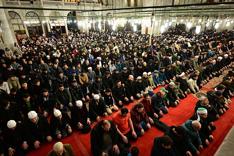 İl il teravih namazı saatleri 2026: Teravih namazı saat kaçta kılınacak? İstanbul, Ankara, İzmir ve tüm illerin namaz vakitleri