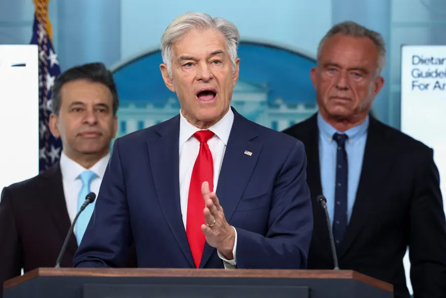 MEHMET ÖZ'DEN TRUMP'A ÖVGÜ 3