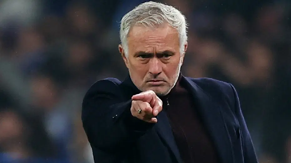 Derbi bitti kavgası bitmedi. Atletico'dan Mourinho'ya A4'lü yanıt geldi