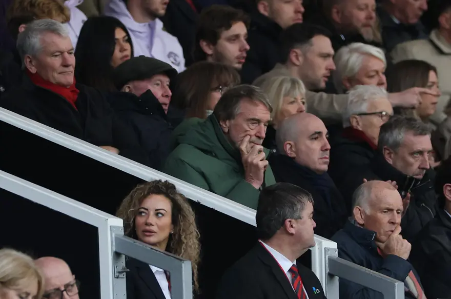 TARAFTARLARDAN RATCLIFFE'E TEPKİ 2