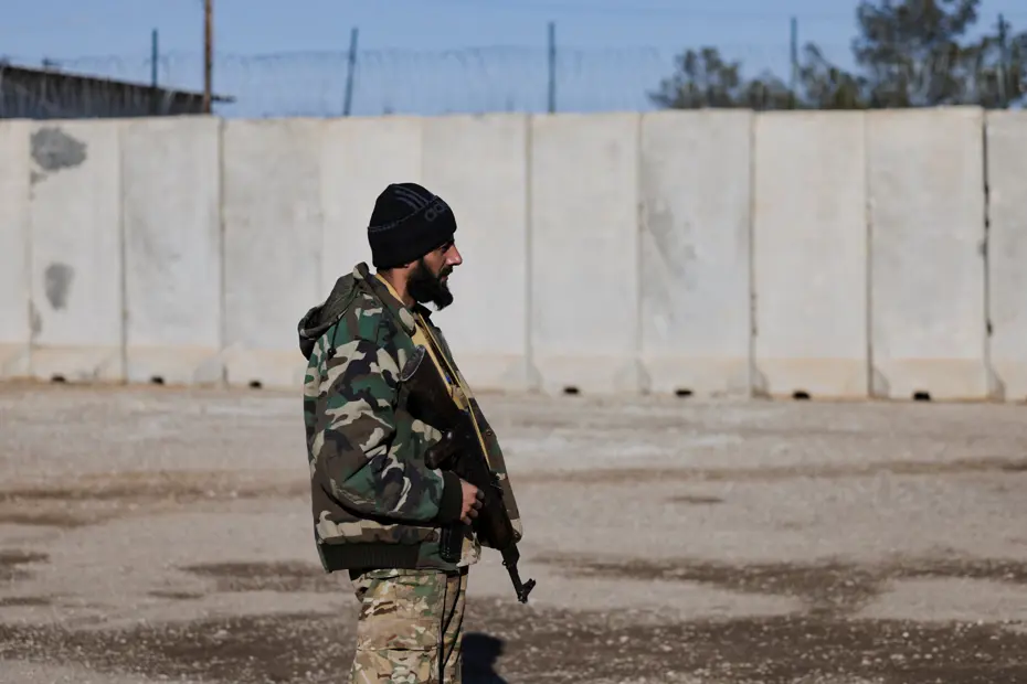 Suriye'deki DAEŞ kamplarının geleceği gündemde. YPG'nin tehlikeli oyunu geri tepti