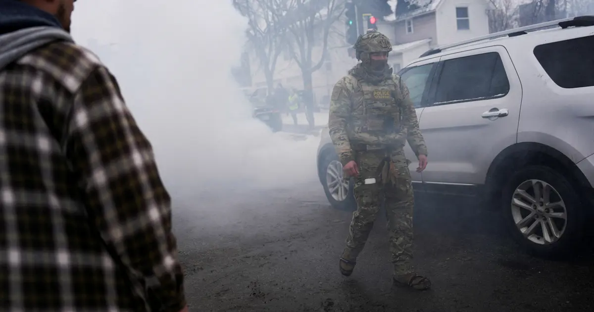 ABD'de diplomatik kriz. Göçmen polisi Ekvador'un konsolosluk binasına girmeye çalıştı