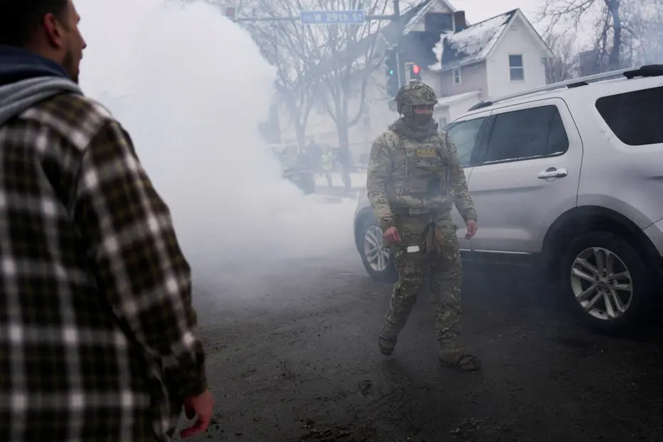 ABD’de diplomatik kriz. Göçmen polisi Ekvador’un konsolosluk binasına girmeye çalıştı