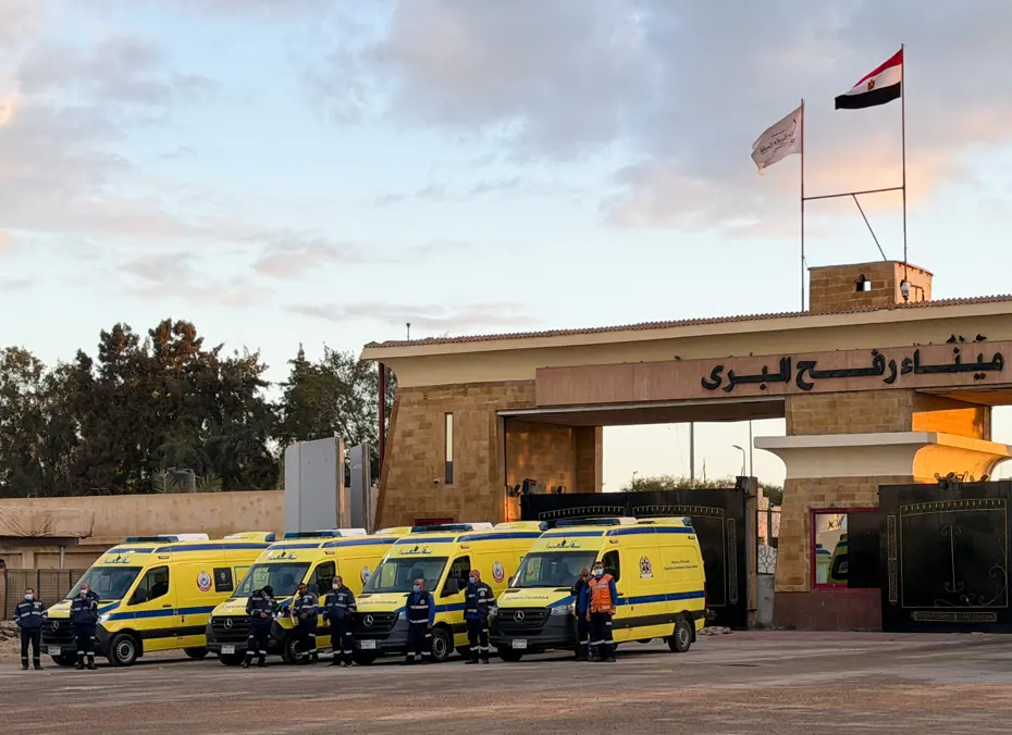 İsrail'in son saldırısında 21 Filistinli hayatını kaybetti. Sınır kapısında suya bile izin verilmiyor