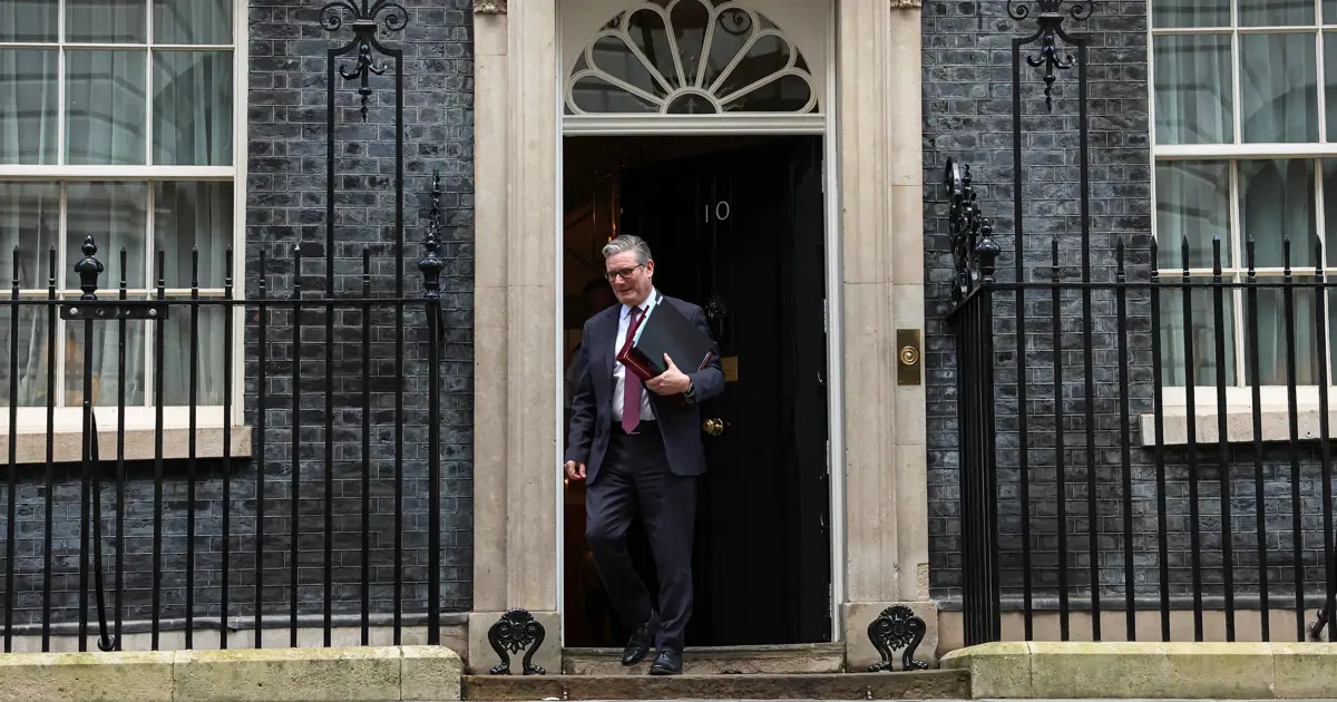 İngiltere'ye başbakan dayanmıyor, Starmer koltuğundan olabilir mi?