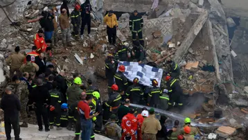 Lübnan'da eski bina çöktü, 14 kişi öldü