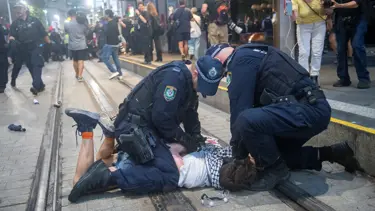 Avustralya'da İsrail Cumhurbaşkanı Herzog protestoları. Polisin müdahalesi sert oldu