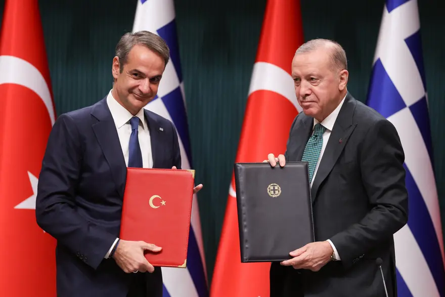 DÜŞÜK BEKLENTİLERDEN OLUMLU ILETILARA 