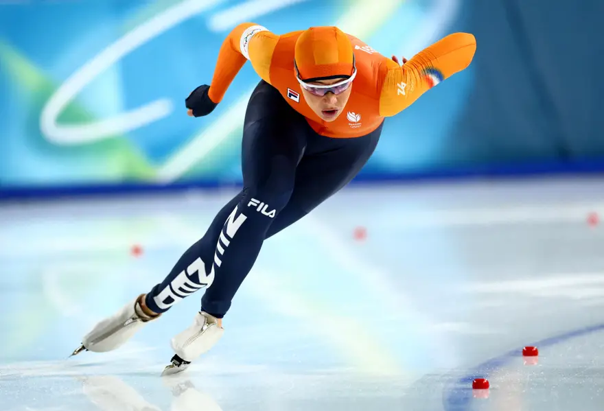 Tüm dünyada ajanda olan sporcu hadise olan kıyafetini satacak, gelirini bağışlayacak 