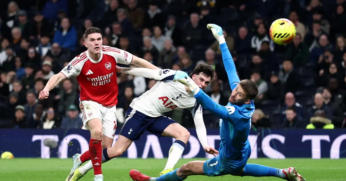Londra derbisinde Arsenal, Tottenham karşısında farka koştu