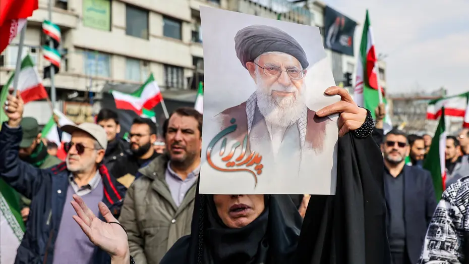 İran Savaşı'nın 10. gününde son durum. Tahran'da binlerce kişi yeni dini lidere biat etti