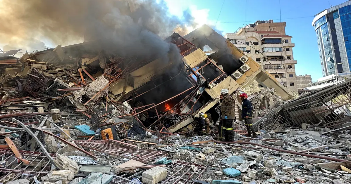 Hizbullah: Lübnan savaş ile İsrail'in aşağılayıcı şartlarına teslim olmak arasında tercih yapıyor