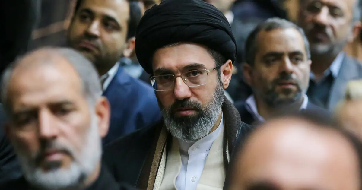 Savaşın ilk günü babası öldü, kendisi yaralandı. İran'ın yeni lideri nerede?