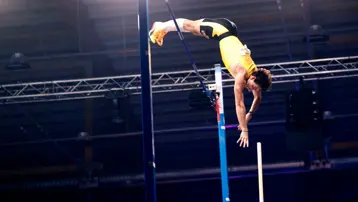 Duplantis 15'inci kez dünya rekorunu kırdı