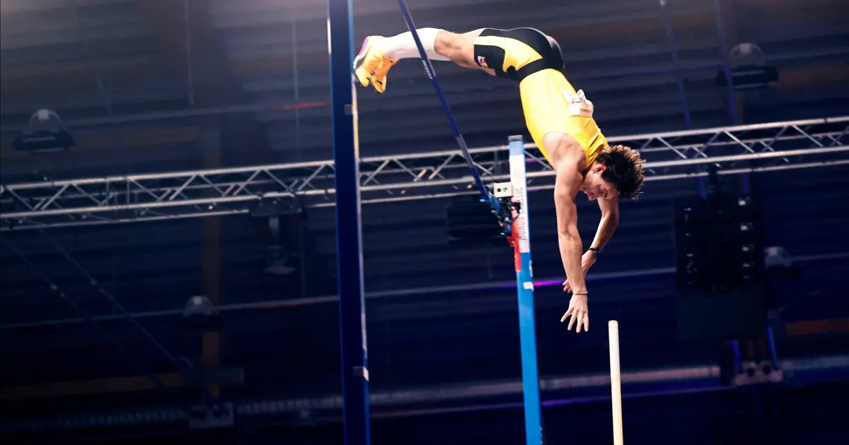 Duplantis 15'inci kez dünya rekorunu kırdı