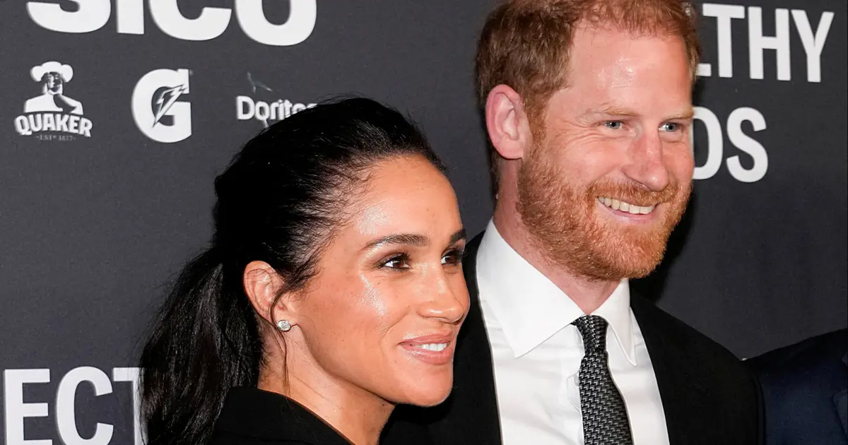 Prens Harry biyografisinde şok iddia. "Meghan onun beynini yıkadı"