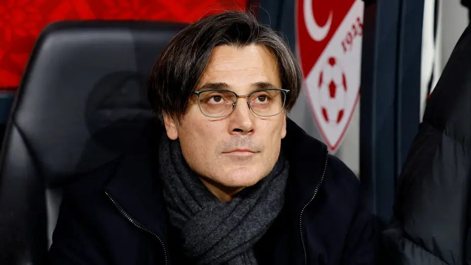 Montella, gazeteciyle atıştı. 