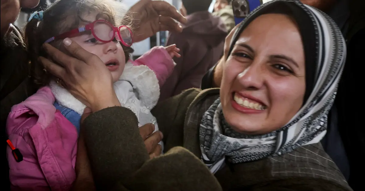 Gazze'den 2 yıl önce tahliye edildiler. Bu bebekler ailelerini tanımıyor