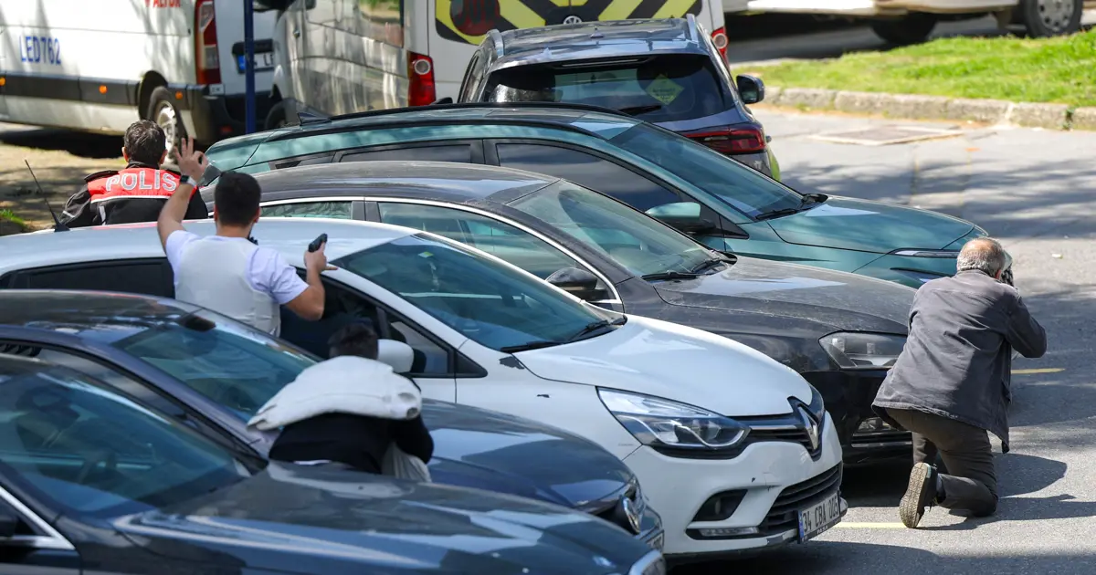 İstanbul İsrail Konsolosluğu önünde çatışma: 1 saldırgan öldürüldü, 2 saldırgan yaralı ele geçirildi