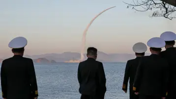 Kuzey Kore seyir ve gemisavar füzeleri denedi