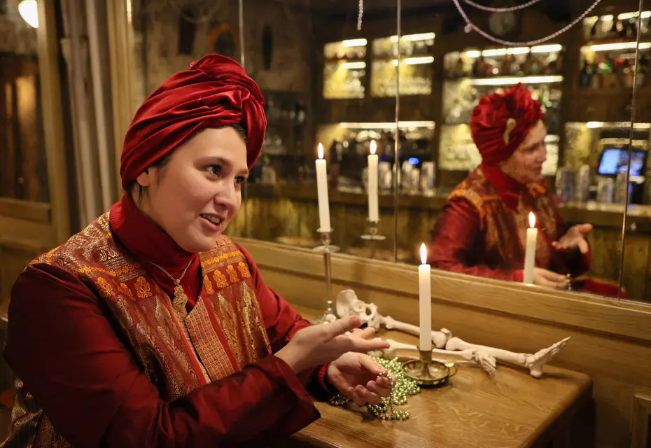 Rusya'da büyüye ilgi patladı. Askerler muska ve tılsım yaptırıyor