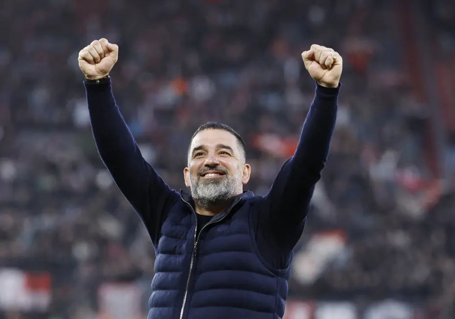 Arda Turan maç sonu çılgınlar gibi sevindi, şampiyonluğa bir maç kaldı