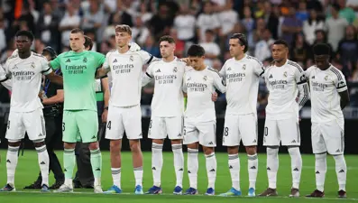 Takımda kaos çıktı, futbolculardan biri hastaneye kaldırıldı. "14 gün dinlenmesi gerekecek"
