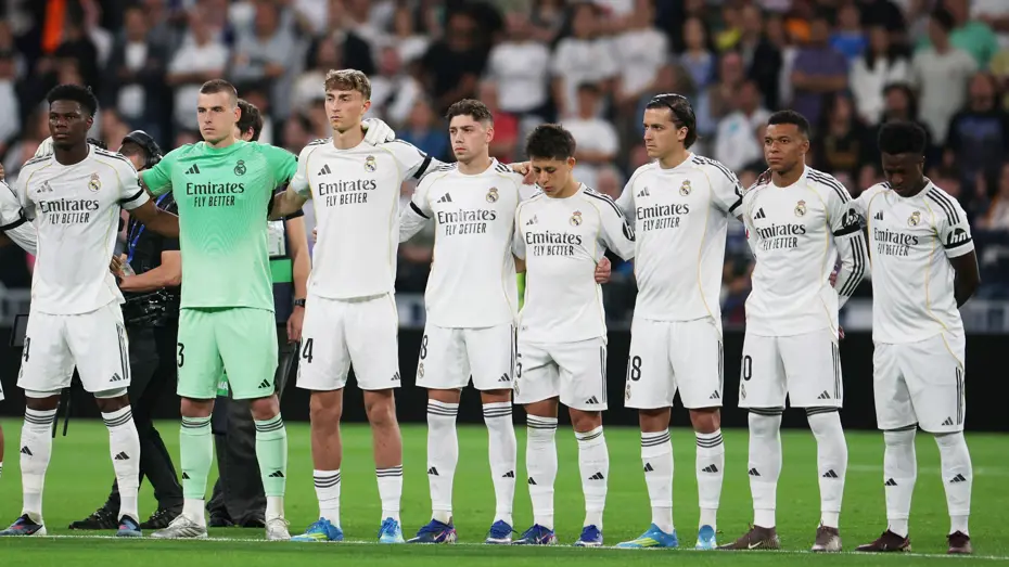 Takımda kaos çıktı, futbolculardan biri hastaneye kaldırıldı