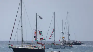 Arızalanan Sumud teknesine Türk Sahil Güvenliği yardım etti