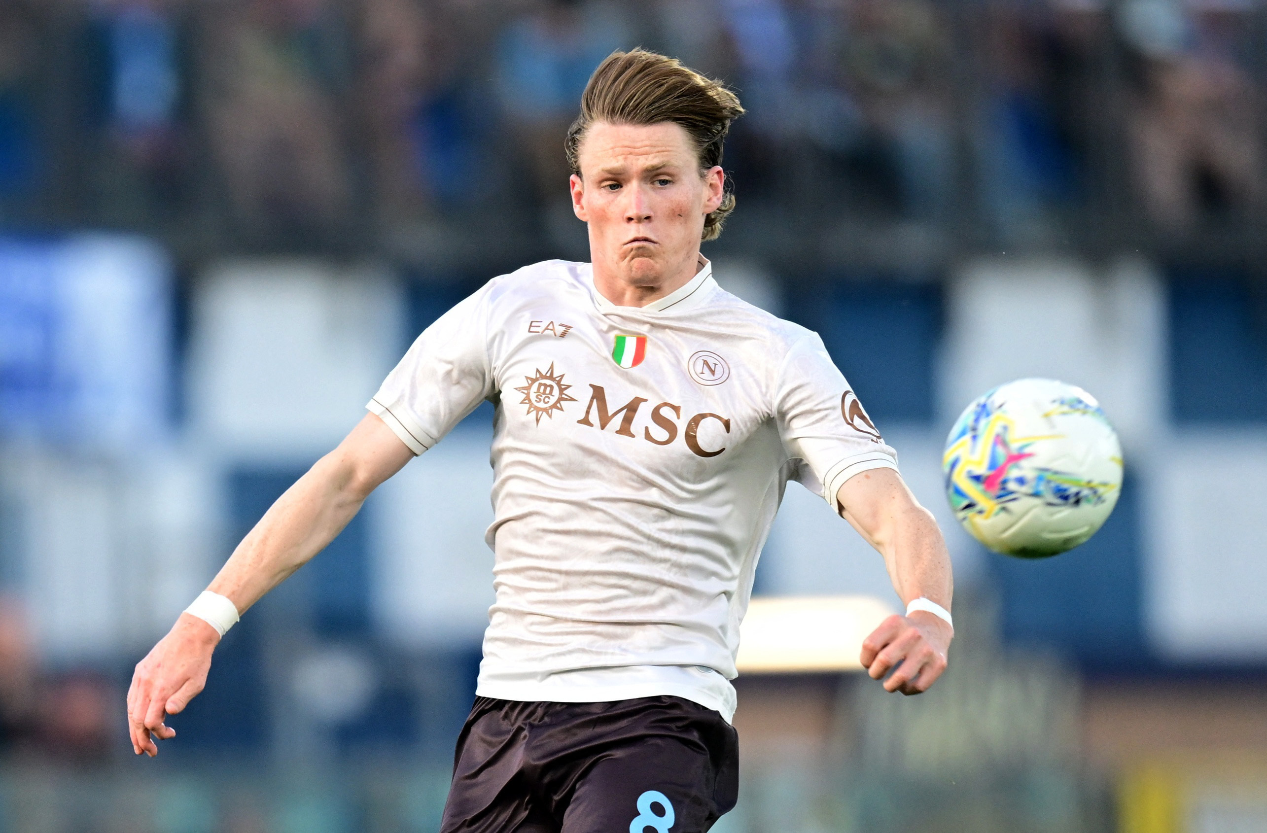 İskoçya'da McTominay'in attığı röveşata golün işlendiği 20 sterlinlik banknot basıldı