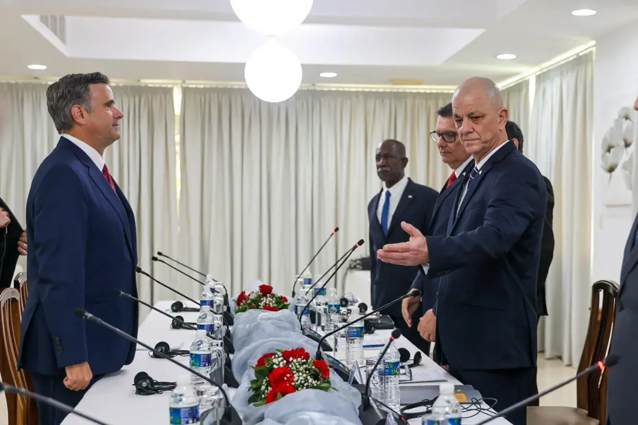 CIA'den Küba'da sürpriz ziyaret. 