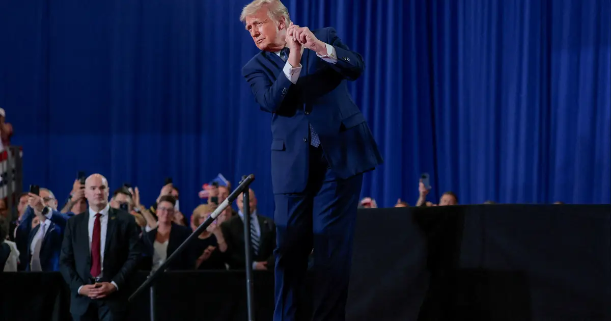 Trump'ın telefon markasında skandal: Kişisel bilgiler sızdırıldı