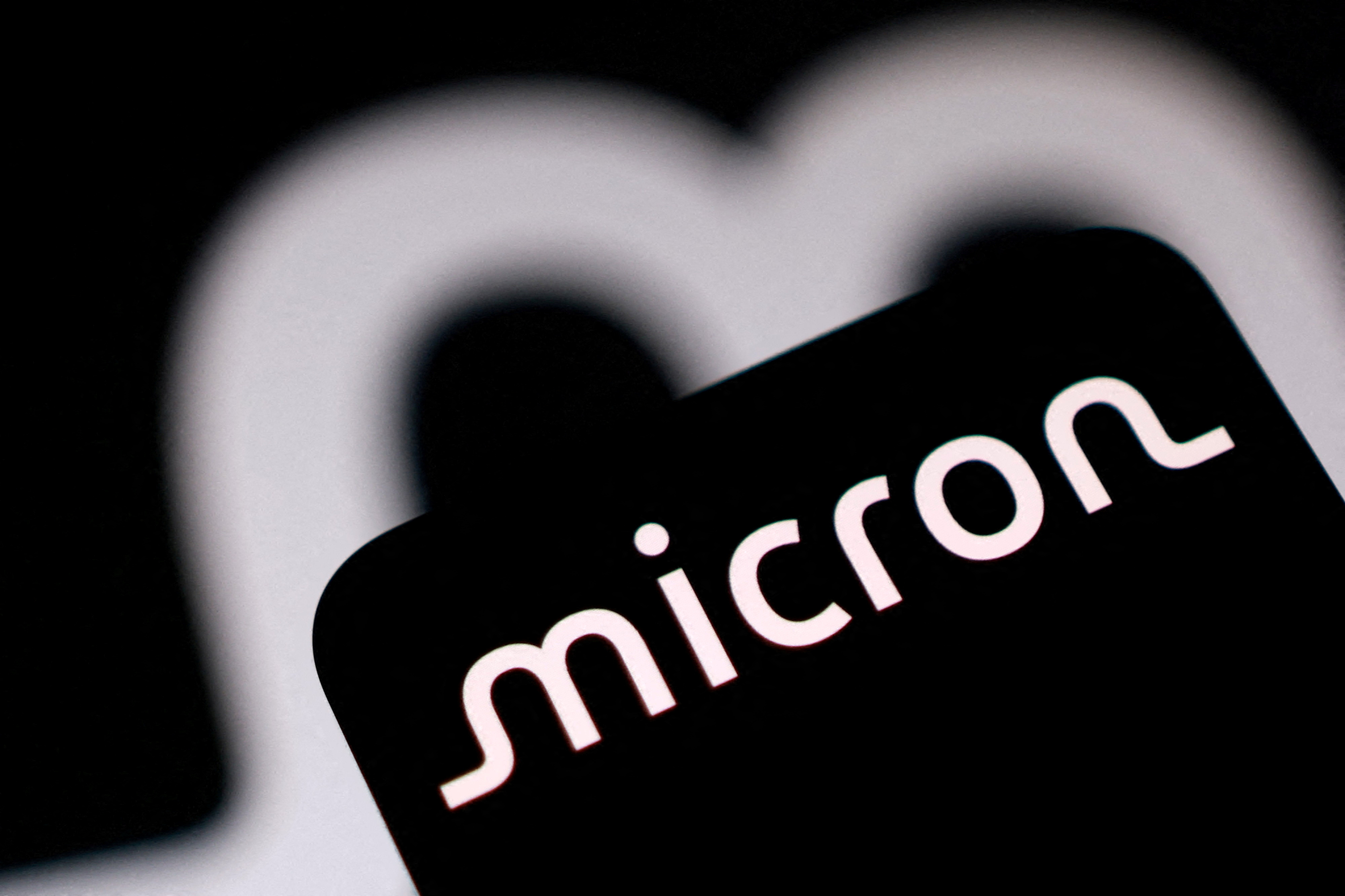 Micron'dan tarihi sıçrama: Meta'yı geride bıraktı