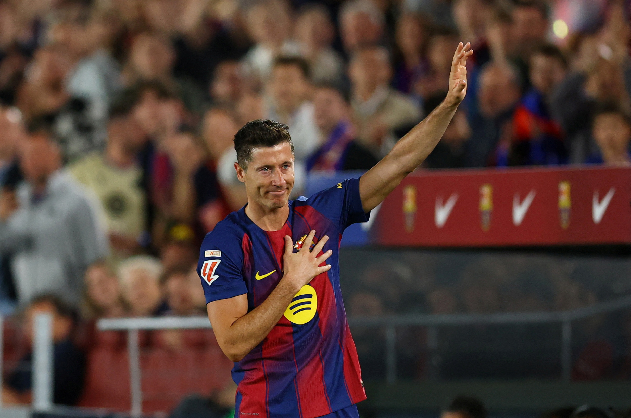 Polonyalı yıldız futbolcu Robert Lewandowski'nin yeni rotası ABD oldu