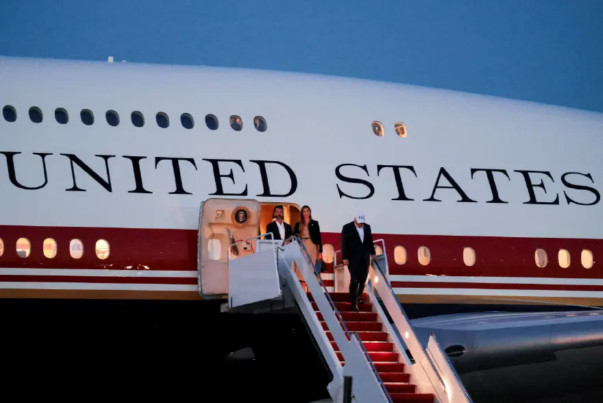TRUMP YENİ UÇAĞIYLA GELECEK 1