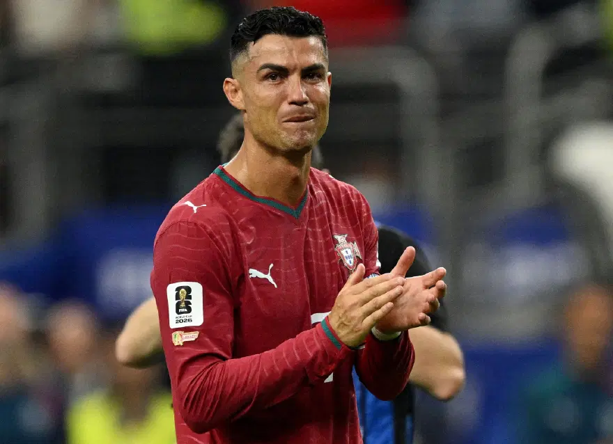 RONALDO MAÇ SONU AĞLAMIŞTI 4