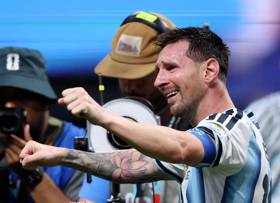 Atarken de kaçırırken de rekor kırdı. Tarihi gecede Messi'nin gözyaşları 