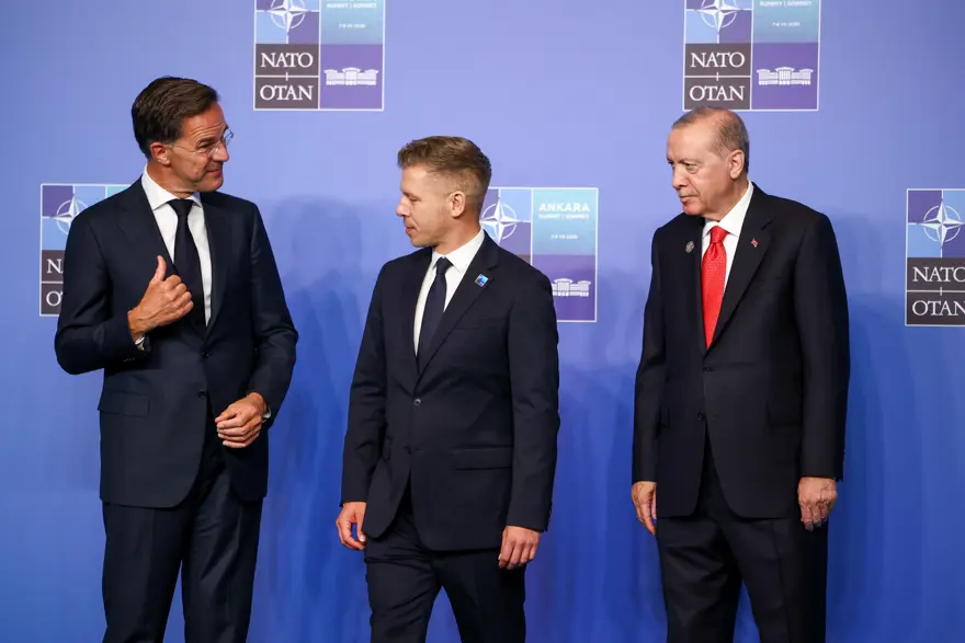 NATO Zirvesi bitti, başbakan gitmedi. Türkiye'de tatile devam ediyor | NTV Haber