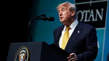 Trump: Hürmüz Boğazı'nı alıyoruz, abluka yeniden başlayacak