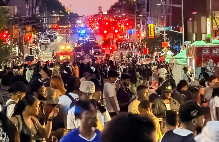 Toronto'da festivale silahlı saldırı. 2 kişi öldü