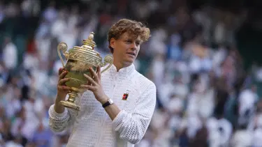Jannik Sinner, Wimbledon'da üst üste 2. kez şampiyonluğa ulaştı