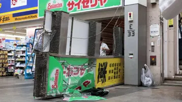Japonya'da 7,1 büyüklüğünde deprem. "Kuvvetli artçılar devam edecek"